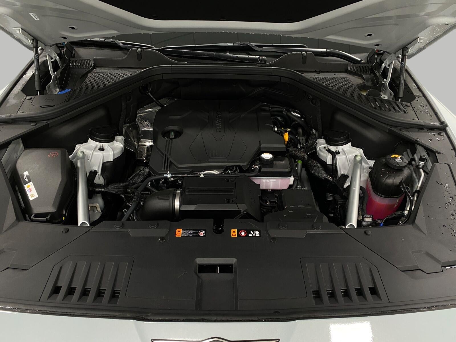 2027 Genesis GV80 2.5T
