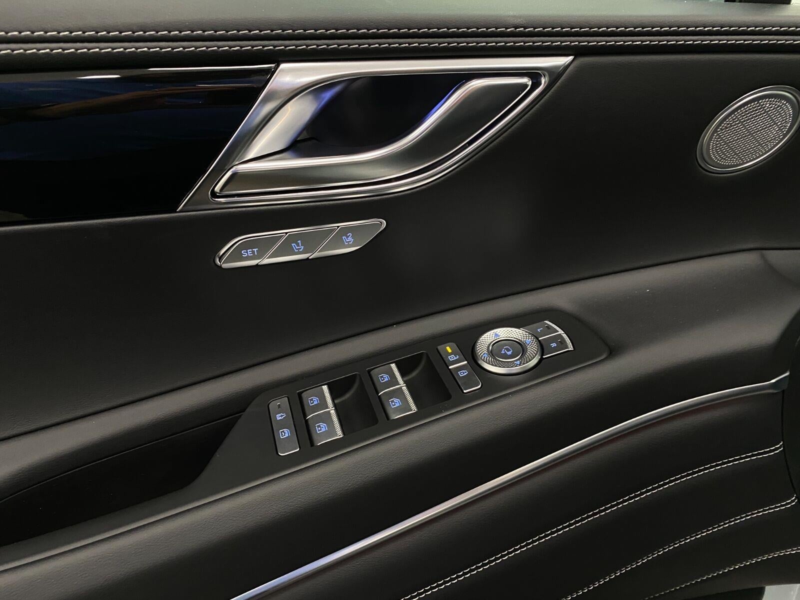 2027 Genesis GV80 2.5T