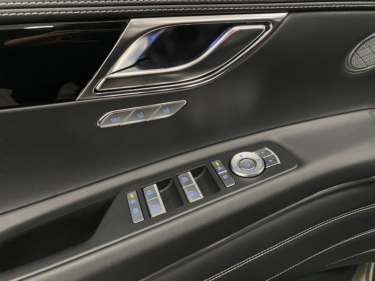 2025 Genesis GV80 2.5T Standard AWD