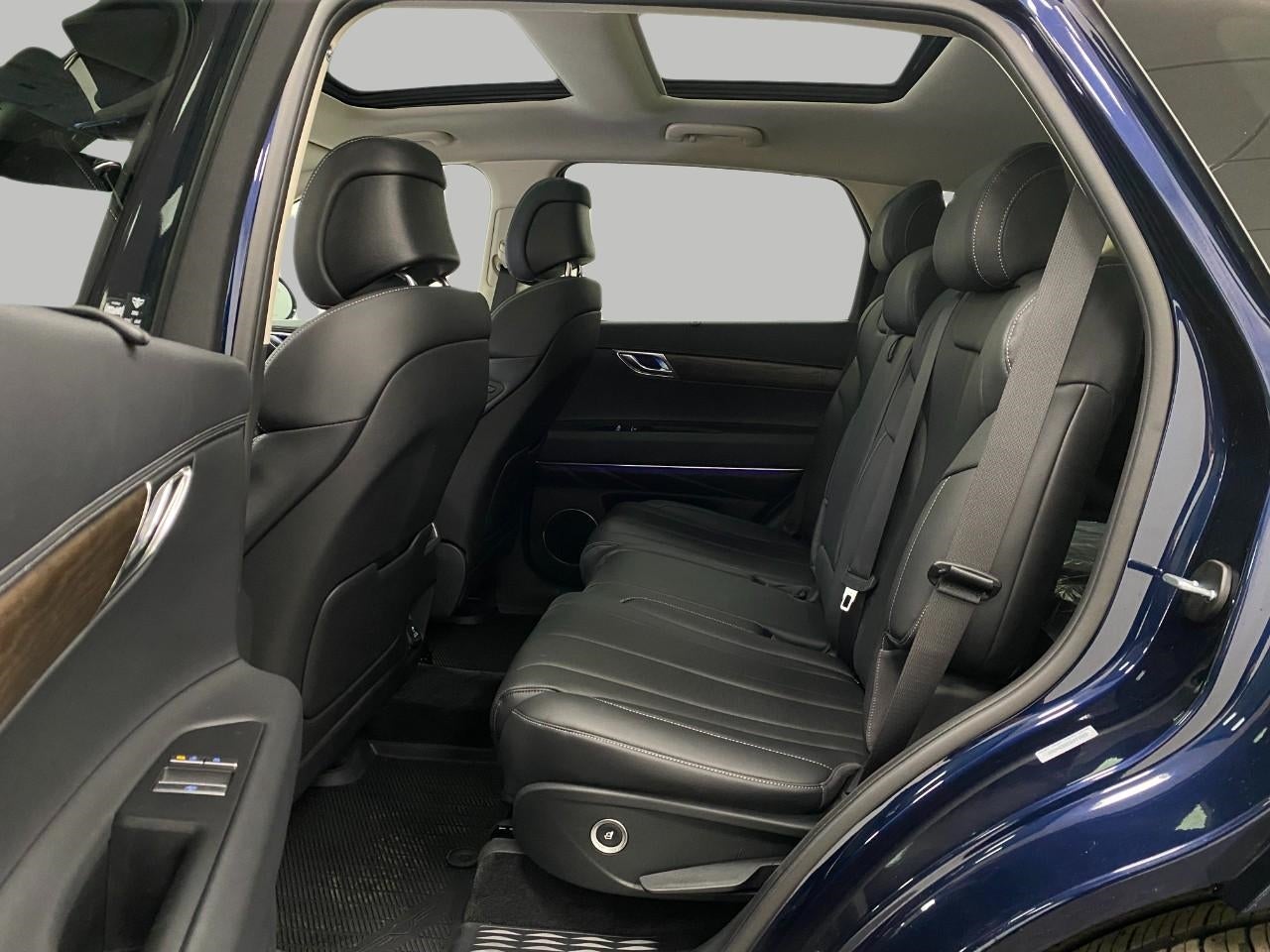 2025 Genesis GV80 2.5T Select AWD