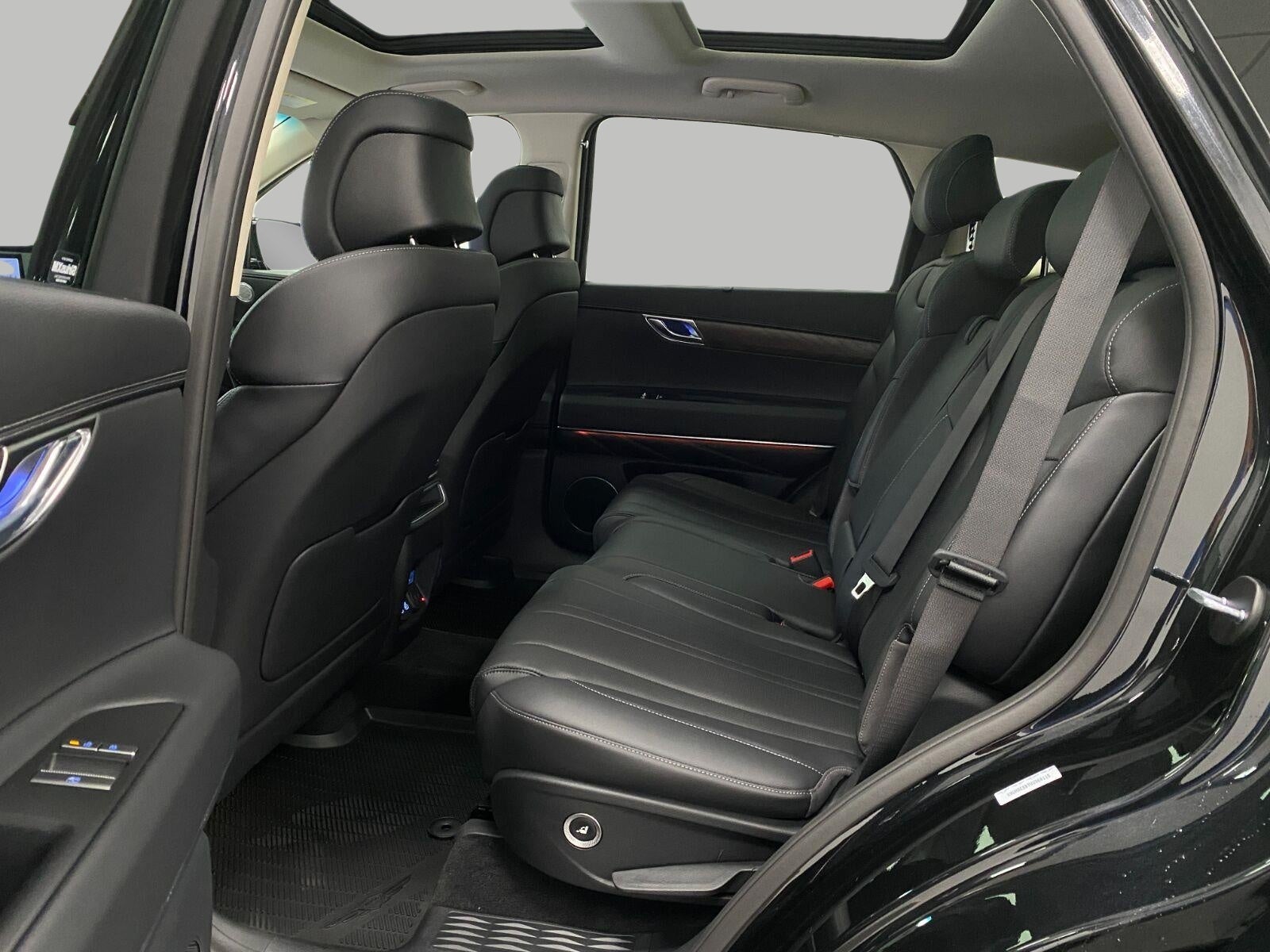 2027 Genesis GV80 2.5T Select AWD