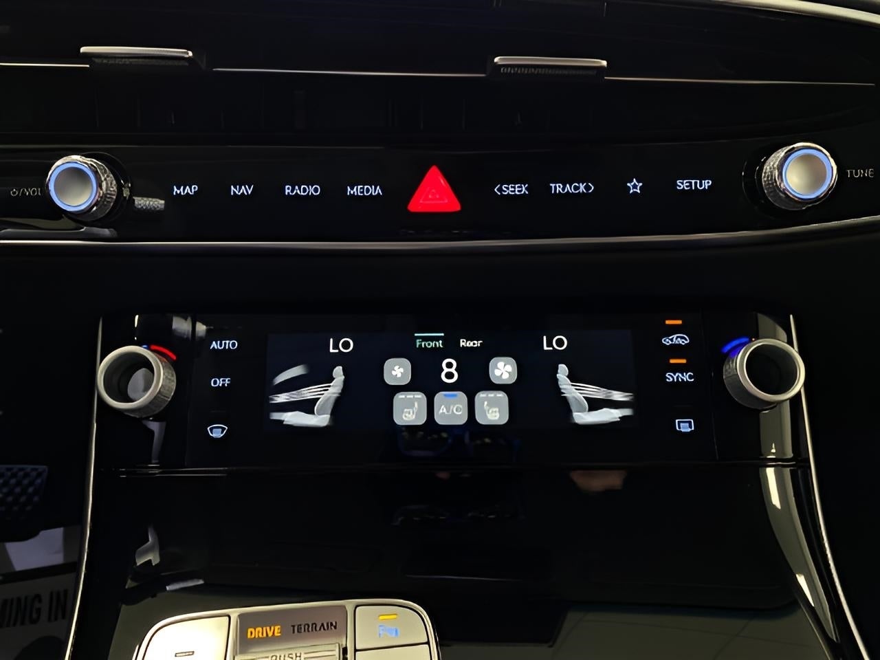 2026 Genesis GV70 2.5T AWD