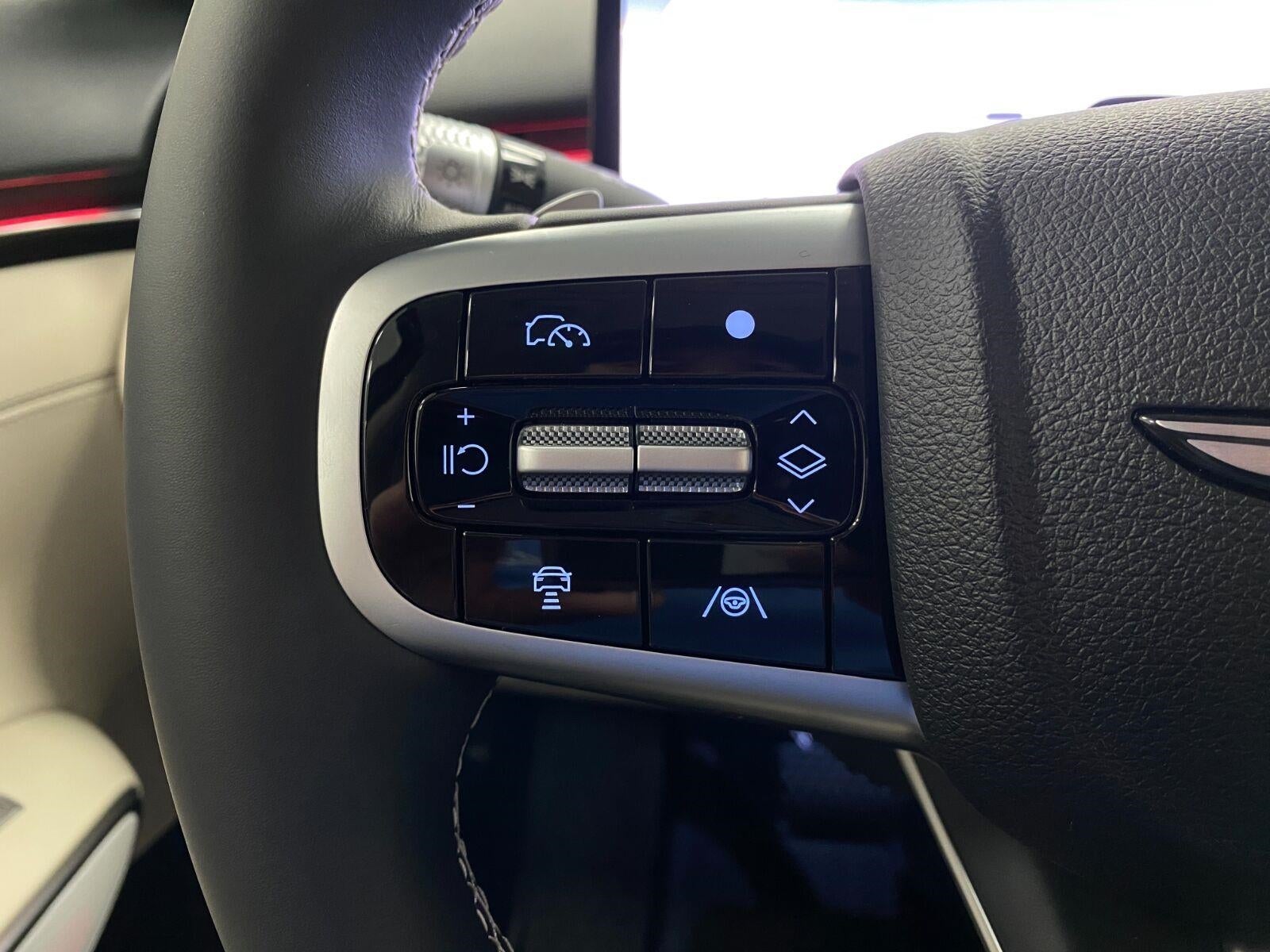 2027 Genesis GV70 2.5T Advanced AWD