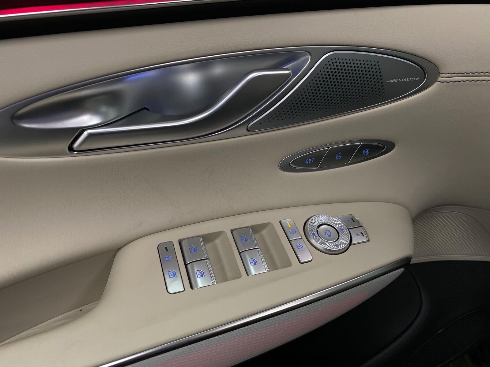 2027 Genesis GV70 2.5T Advanced AWD