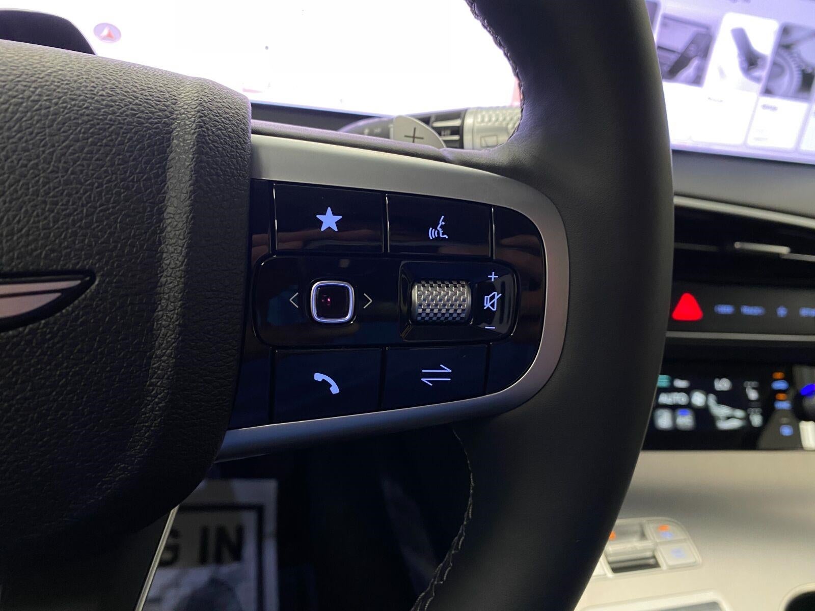 2027 Genesis GV70 2.5T Advanced AWD