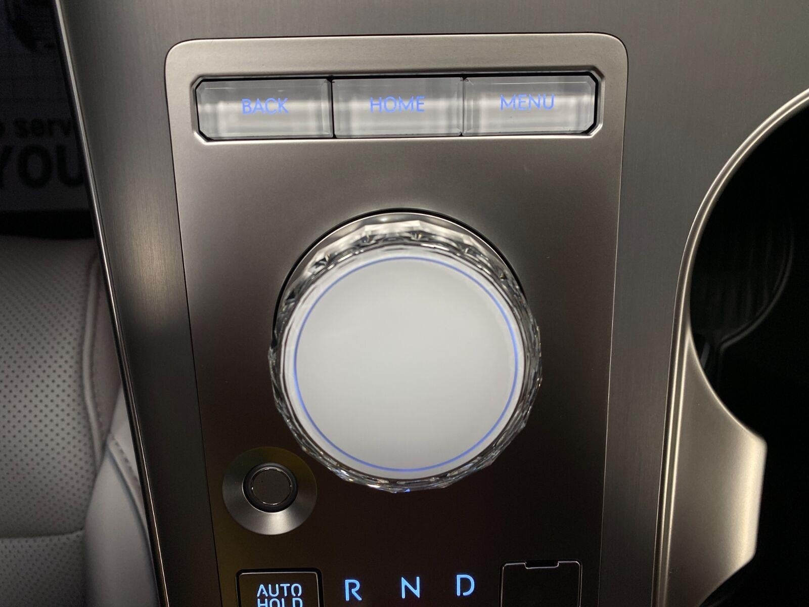 2027 Genesis GV70 2.5T ADVANCED