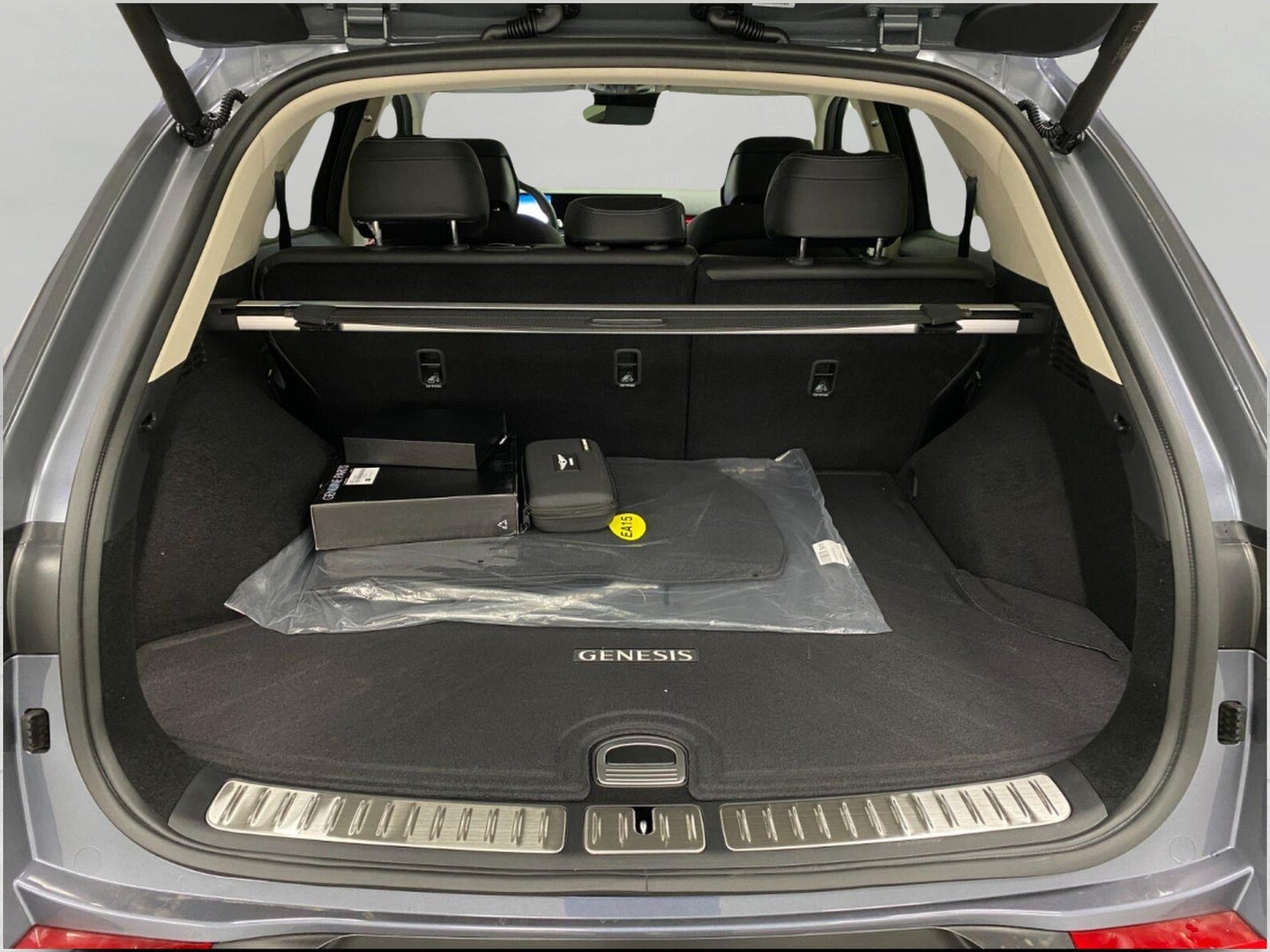 2027 Genesis GV70 2.5T ADVANCED