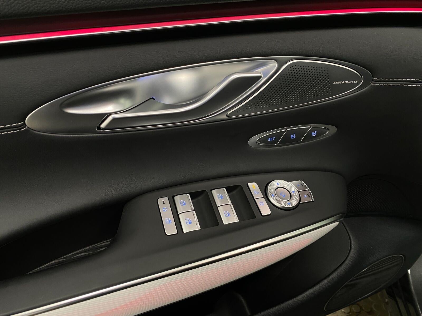 2027 Genesis GV70 2.5T ADVANCED