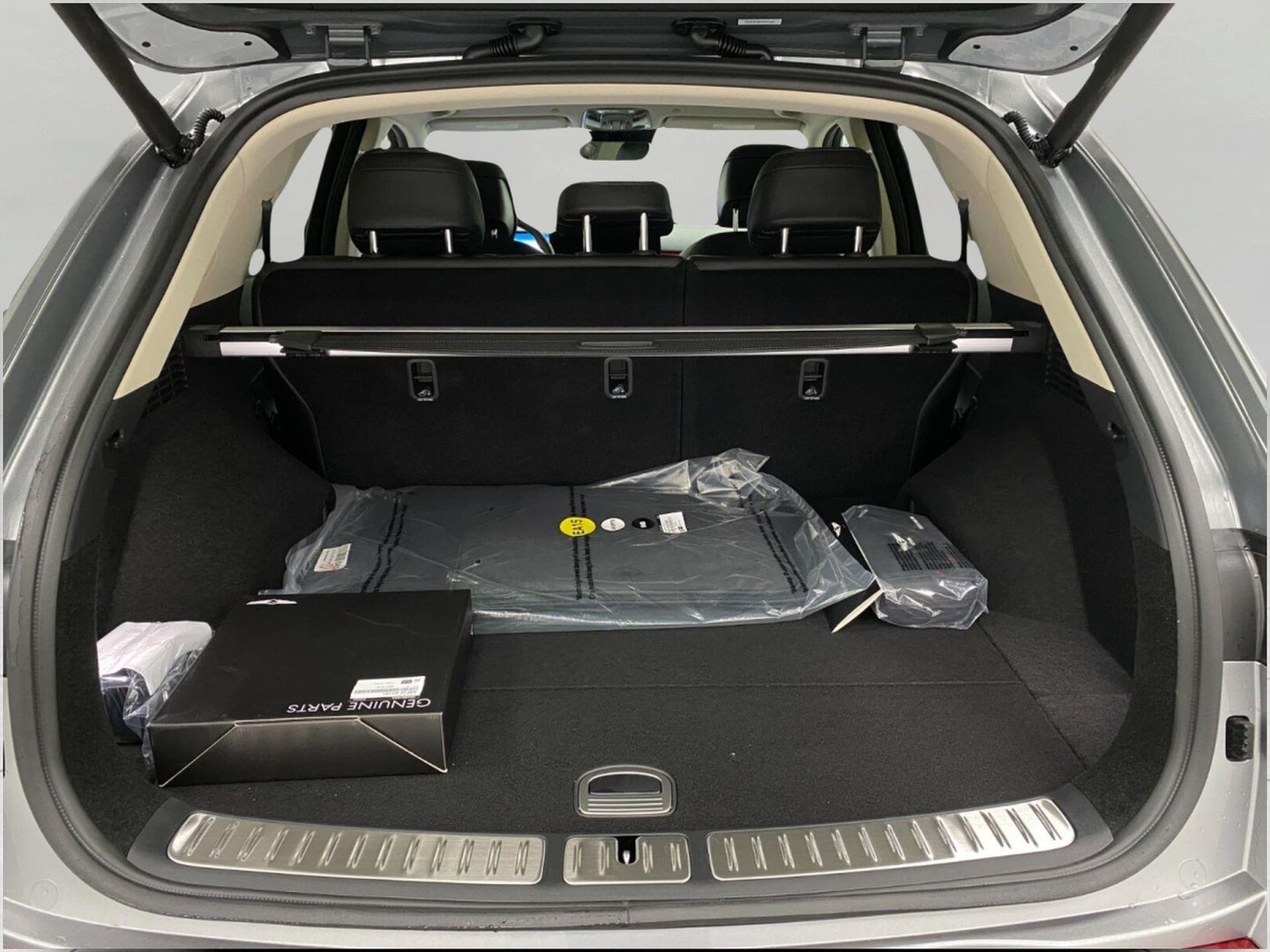 2027 Genesis GV70 2.5T Advanced AWD