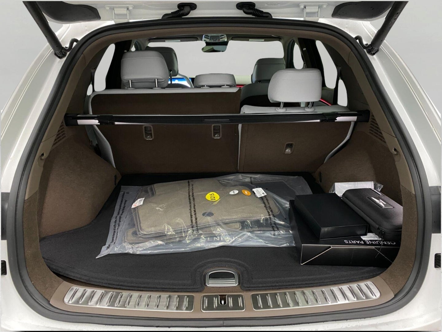 2027 Genesis GV70 2.5T Advanced AWD