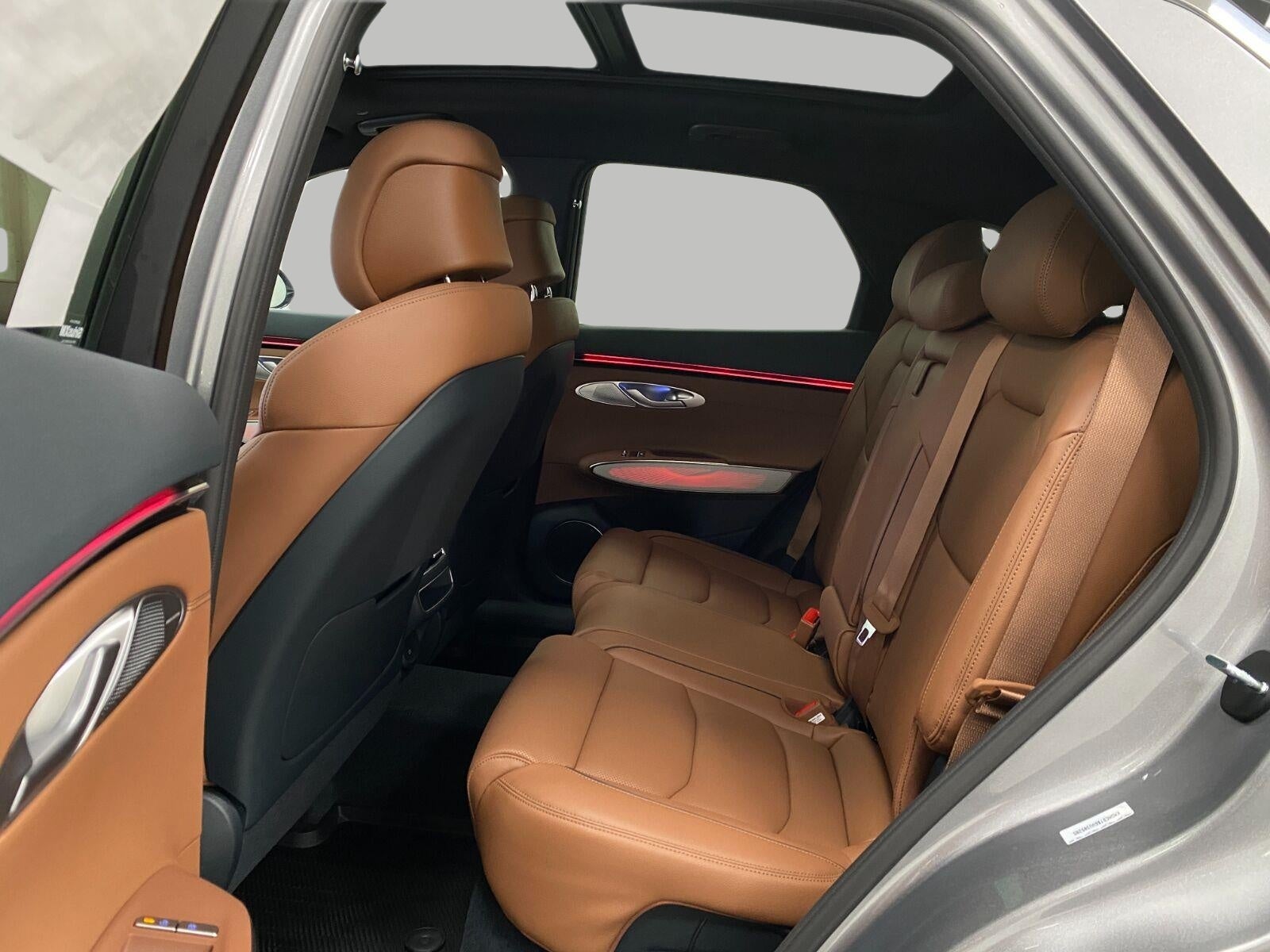 2027 Genesis GV70 2.5T Advanced AWD