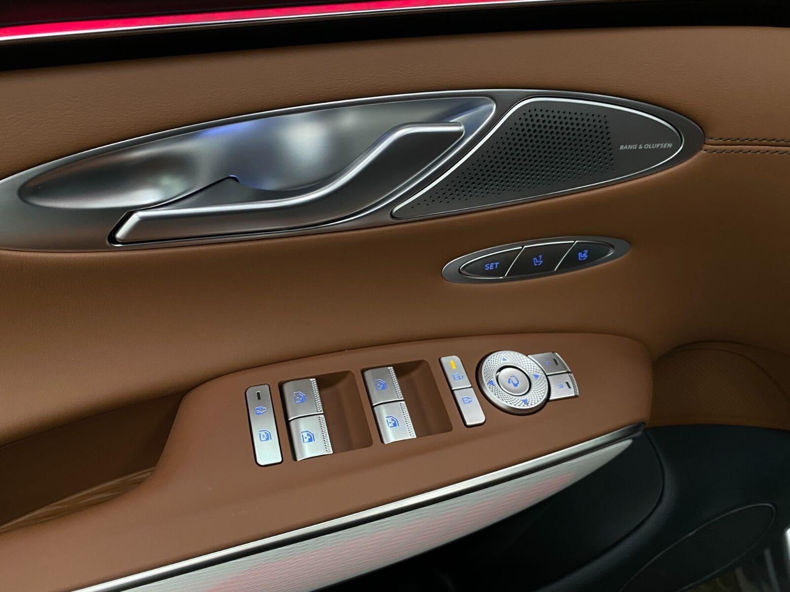 2027 Genesis GV70 2.5T Advanced AWD