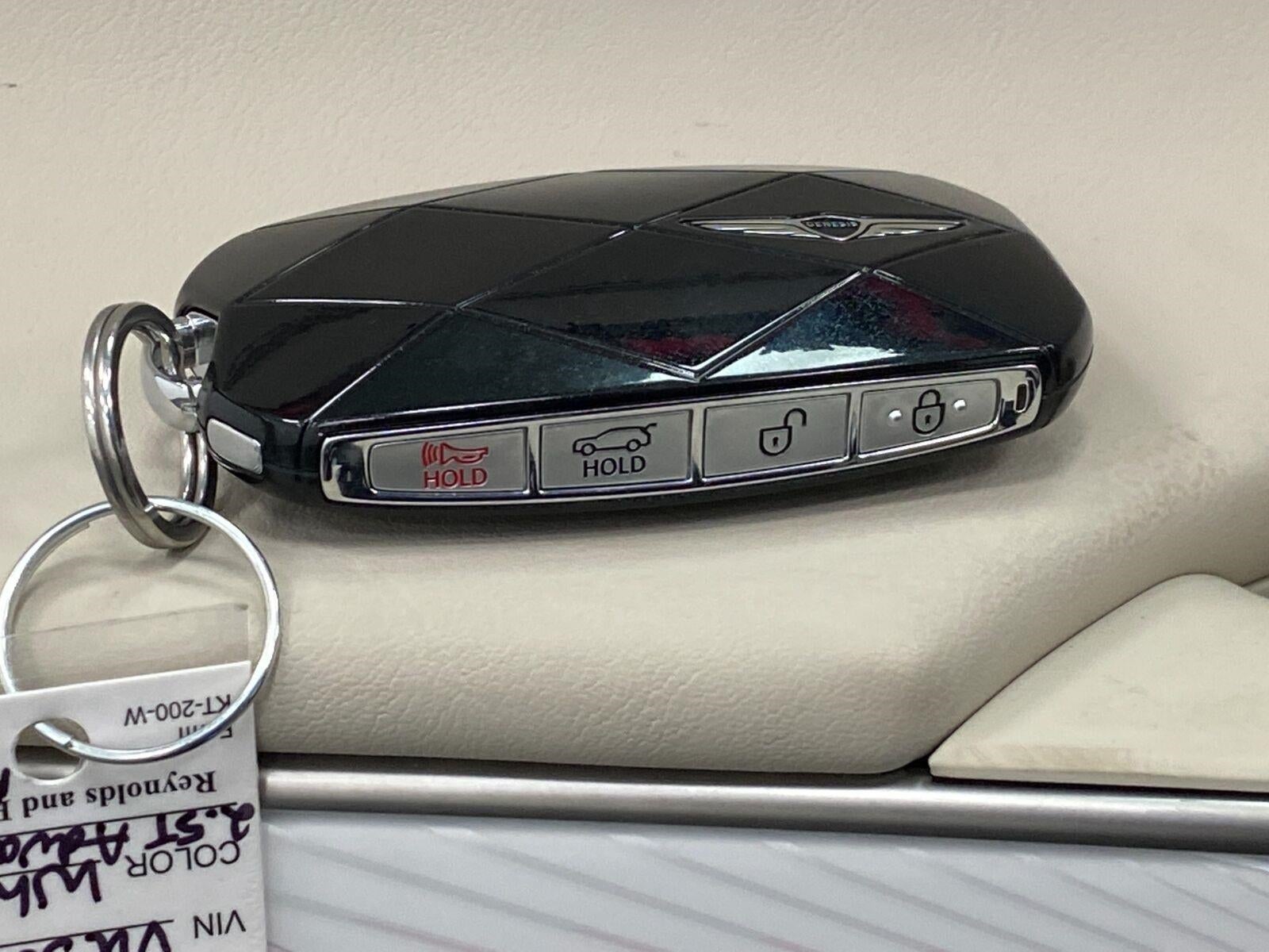 2027 Genesis GV70 2.5T ADVANCED