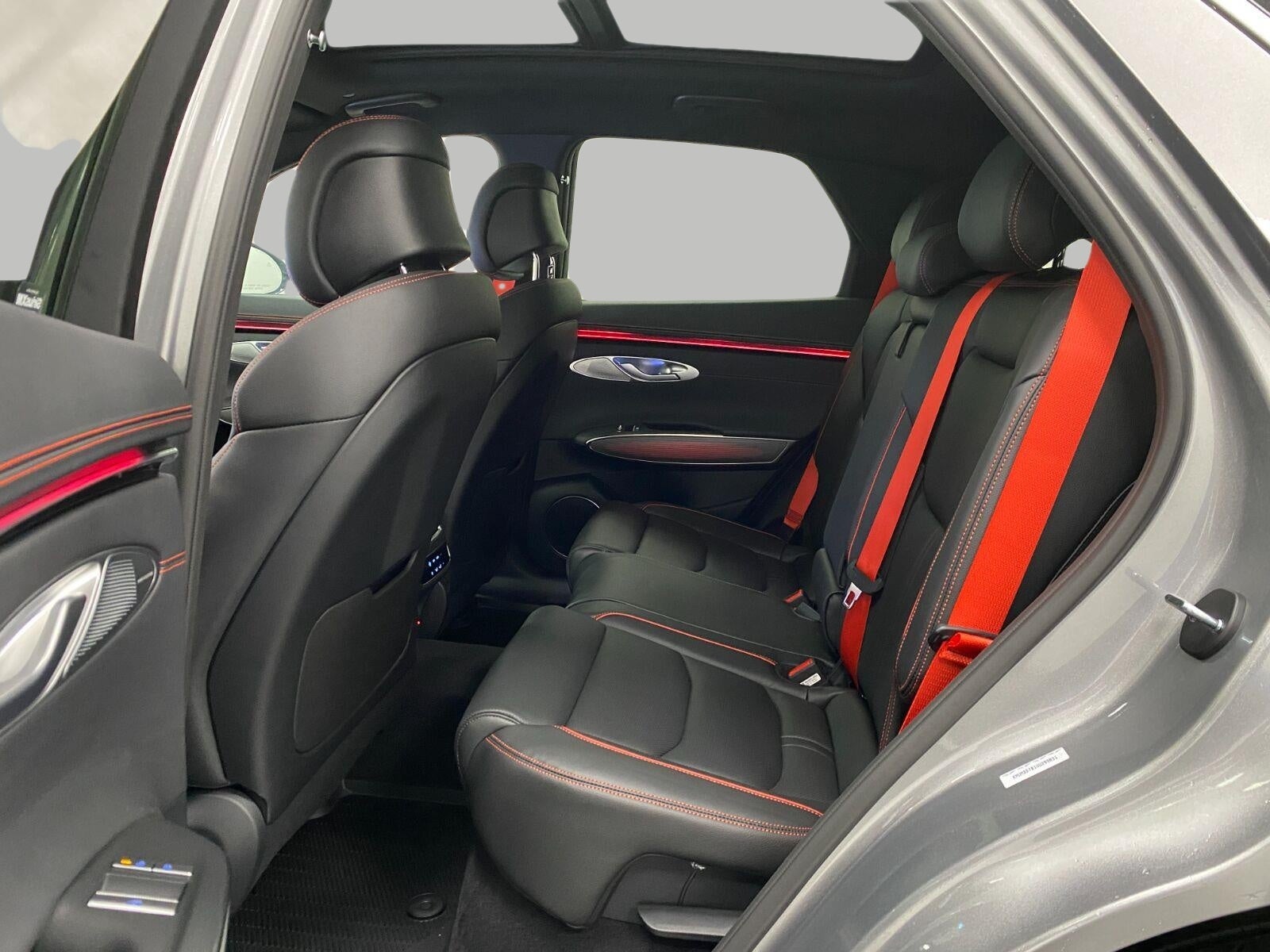 2027 Genesis GV70 2.5T SPORT PRESTIGE