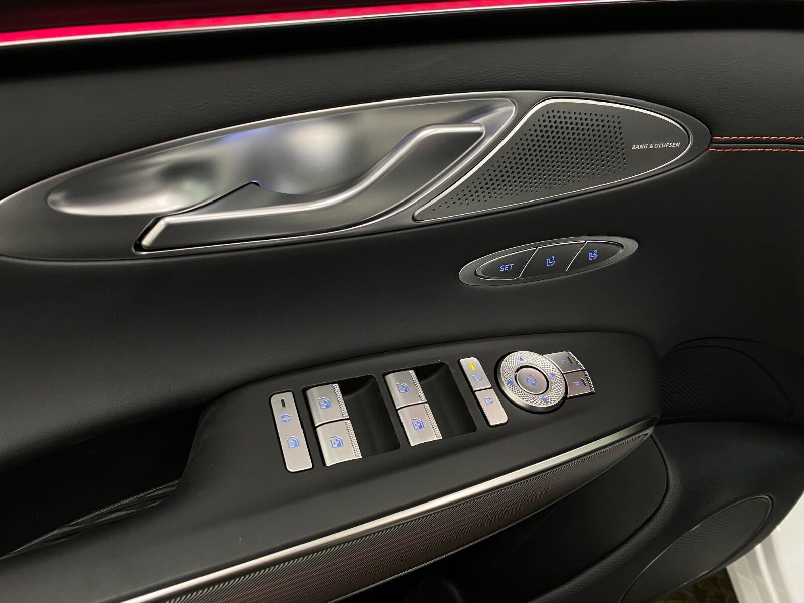 2027 Genesis GV70 2.5T Sport Prestige AWD