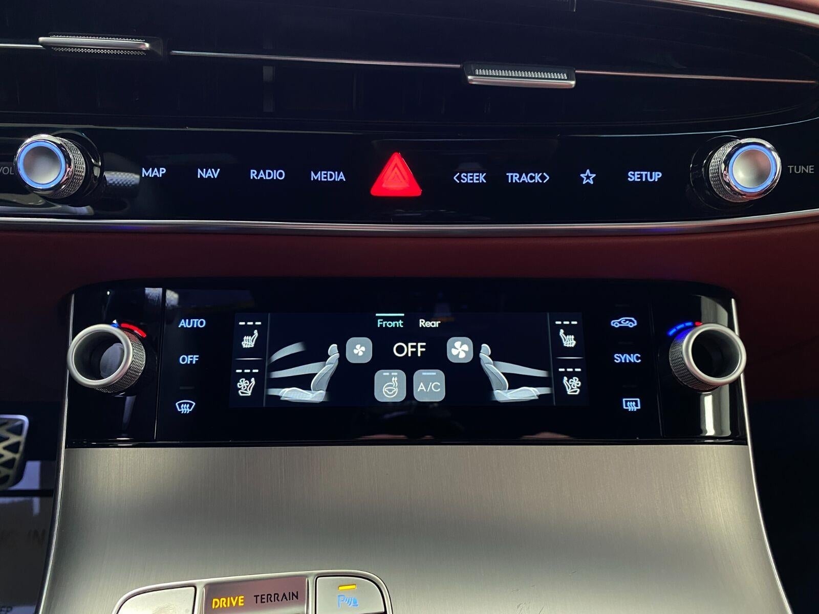 2027 Genesis GV70 2.5T Sport Prestige AWD