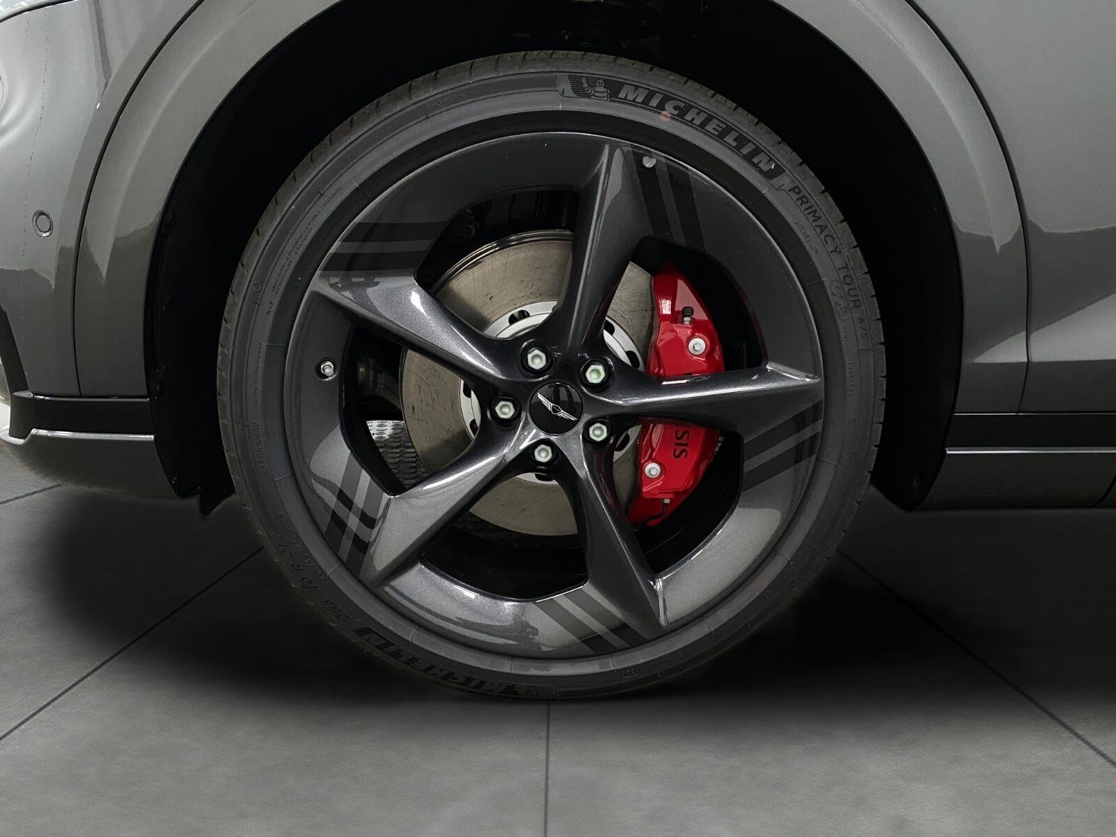 2027 Genesis GV70 3.5T Prestige Graphite AWD