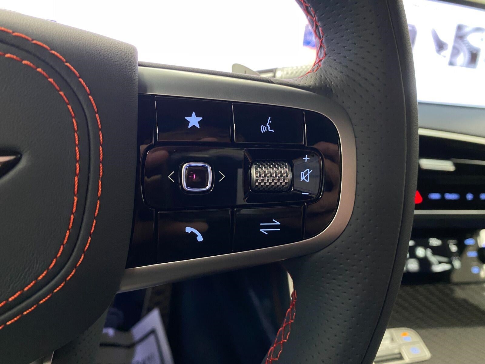 2027 Genesis GV70 3.5T Prestige Graphite AWD