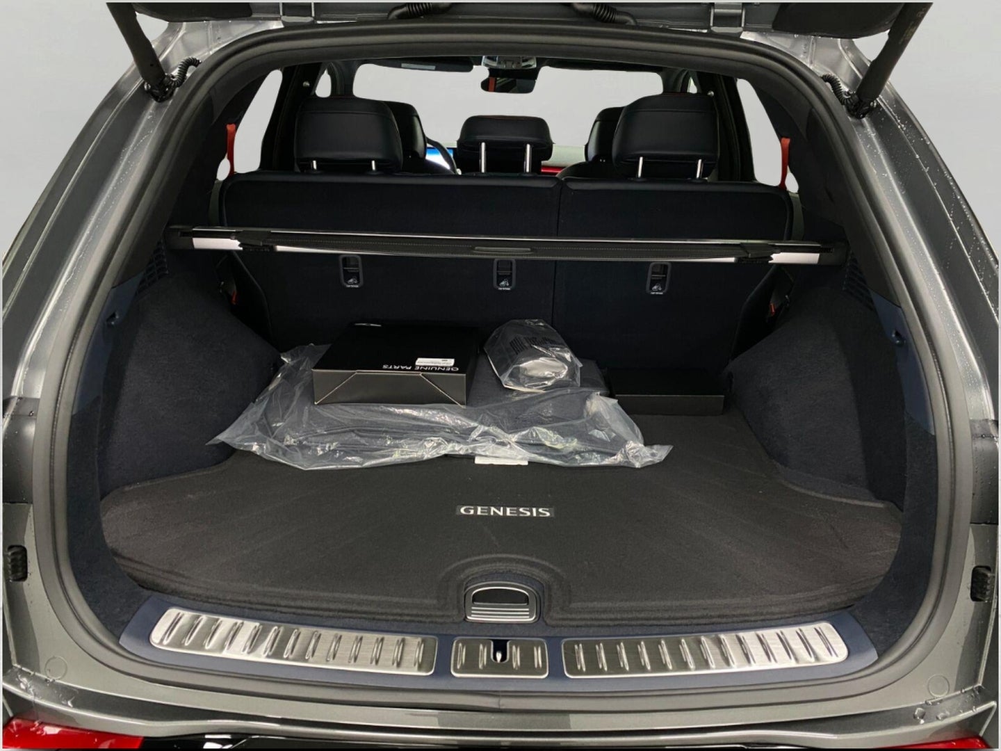 2027 Genesis GV70 3.5T Prestige Graphite AWD
