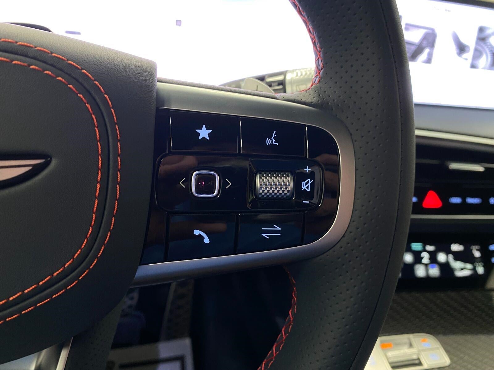 2027 Genesis GV70 3.5T PRESTIGE GRAPHITE
