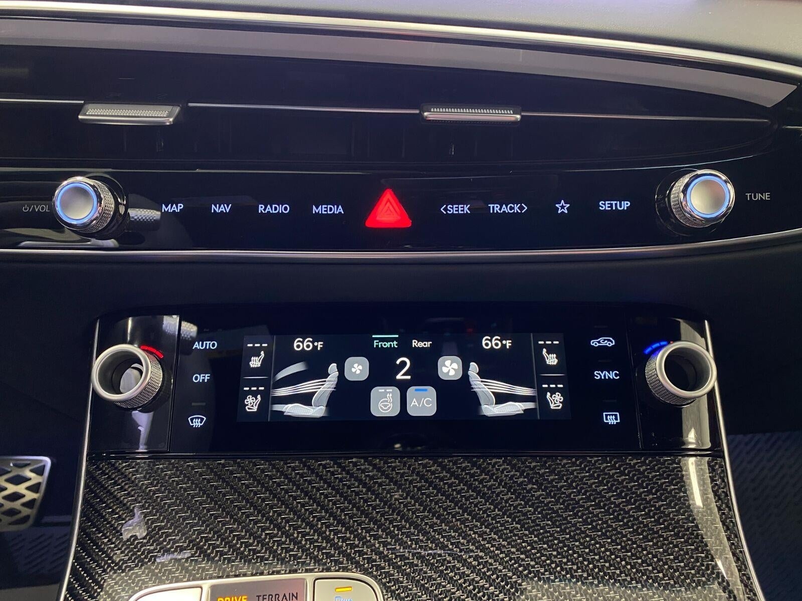 2027 Genesis GV70 3.5T PRESTIGE GRAPHITE