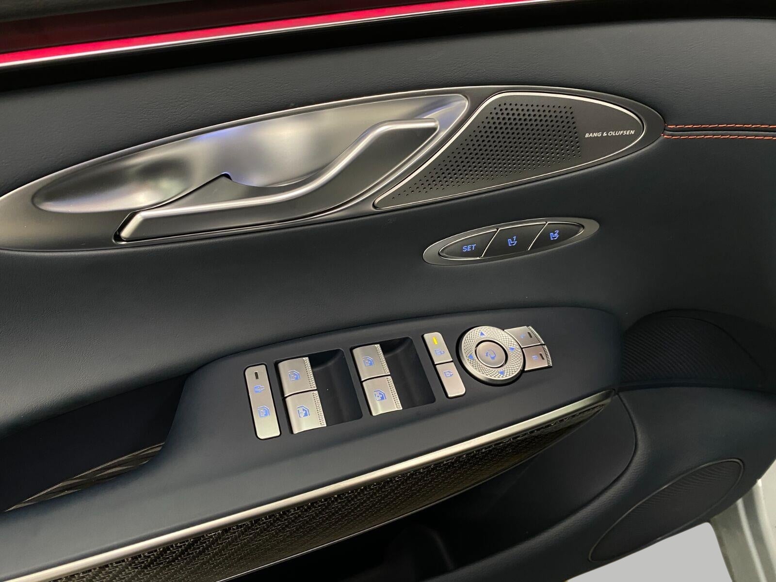 2027 Genesis GV70 3.5T PRESTIGE GRAPHITE