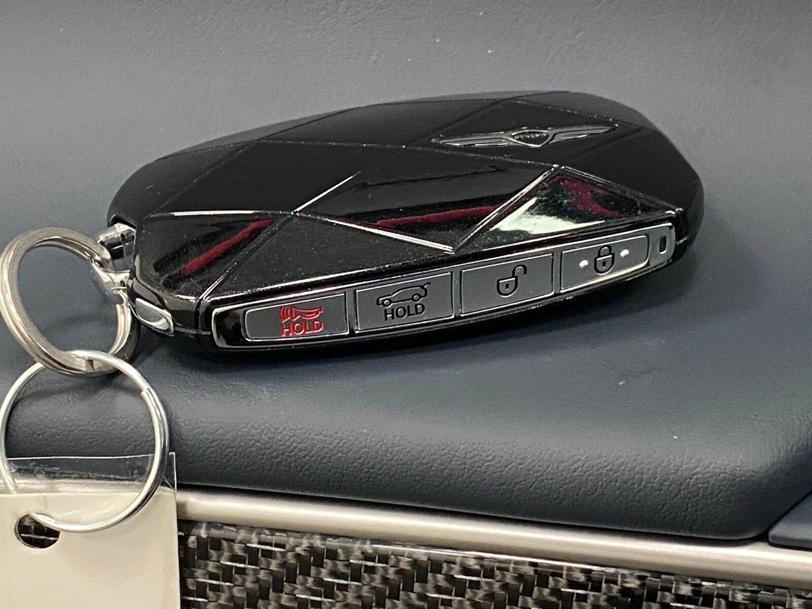 2027 Genesis GV70 3.5T PRESTIGE GRAPHITE