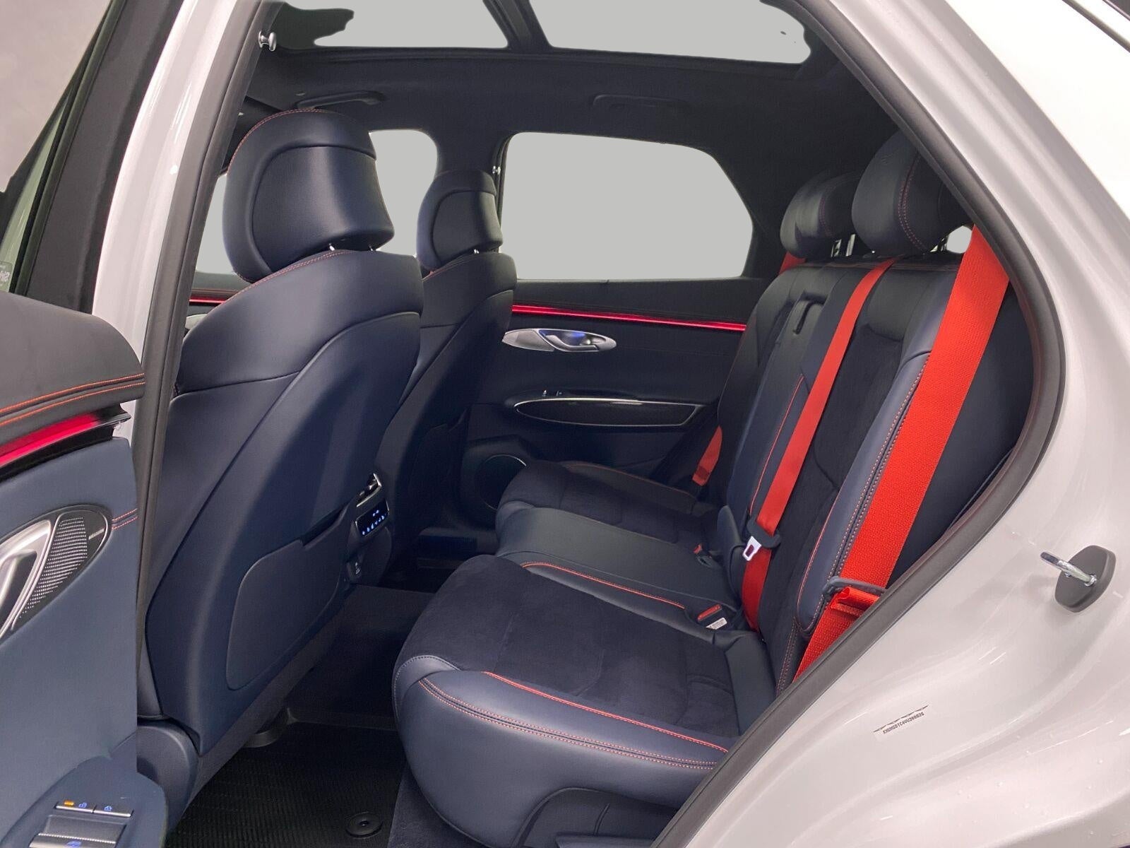2027 Genesis GV70 3.5T PRESTIGE GRAPHITE