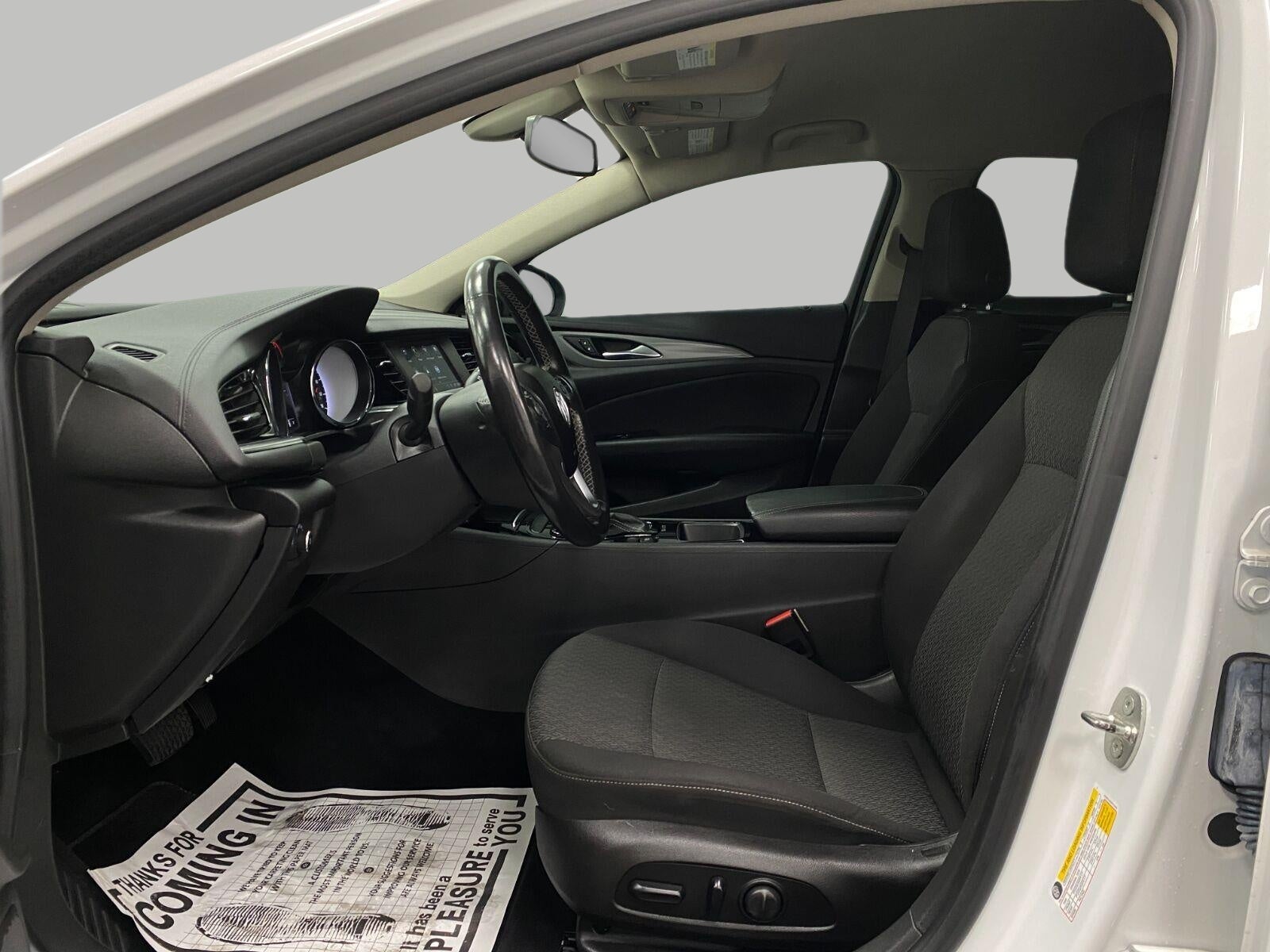 2019 Buick Regal Sportback 4dr Sdn Preferred FWD