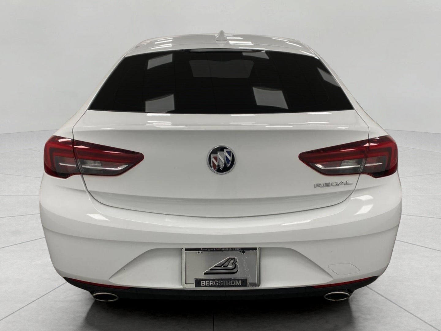 2019 Buick Regal Sportback 4dr Sdn Preferred FWD