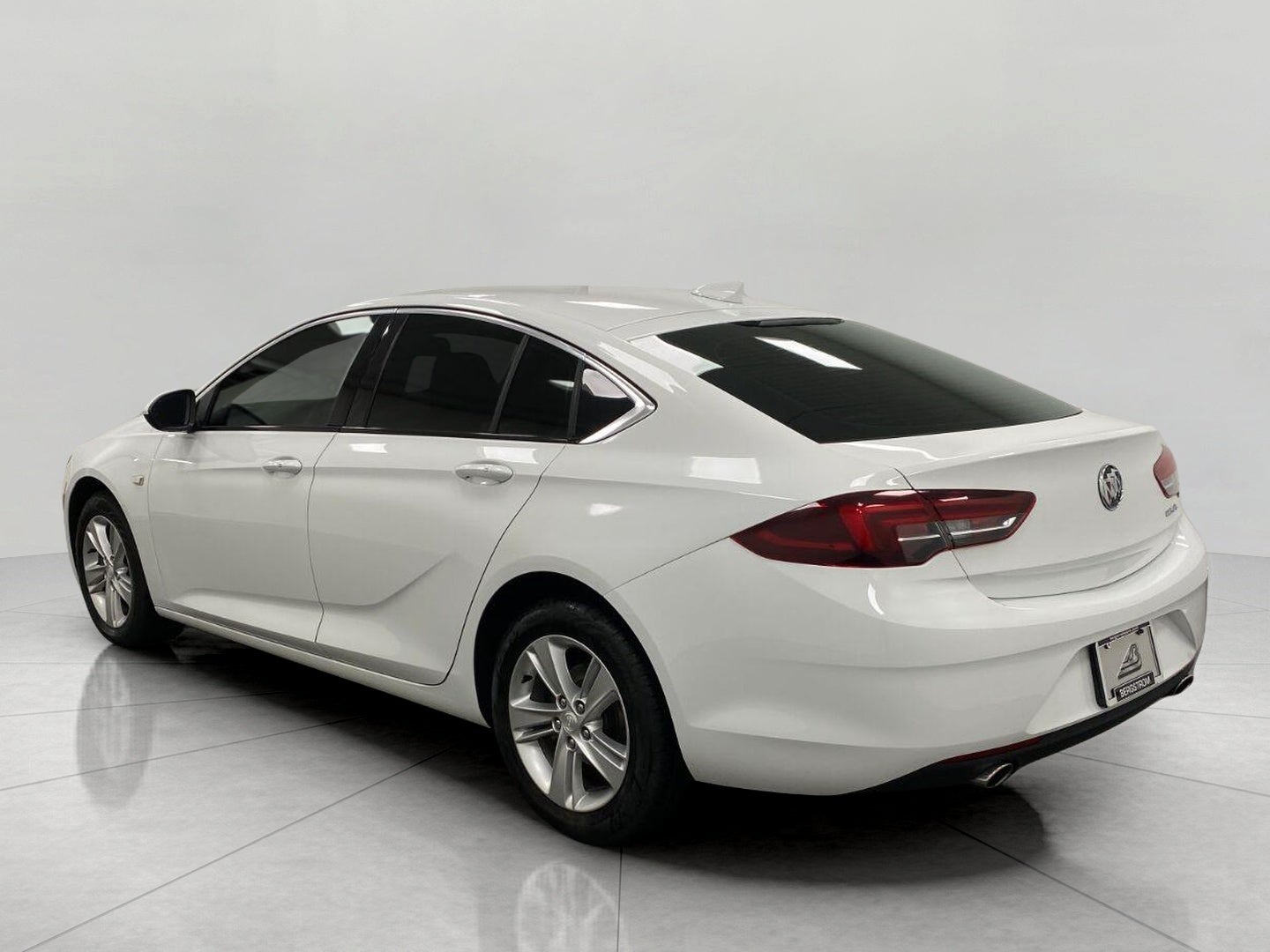 2019 Buick Regal Sportback 4dr Sdn Preferred FWD