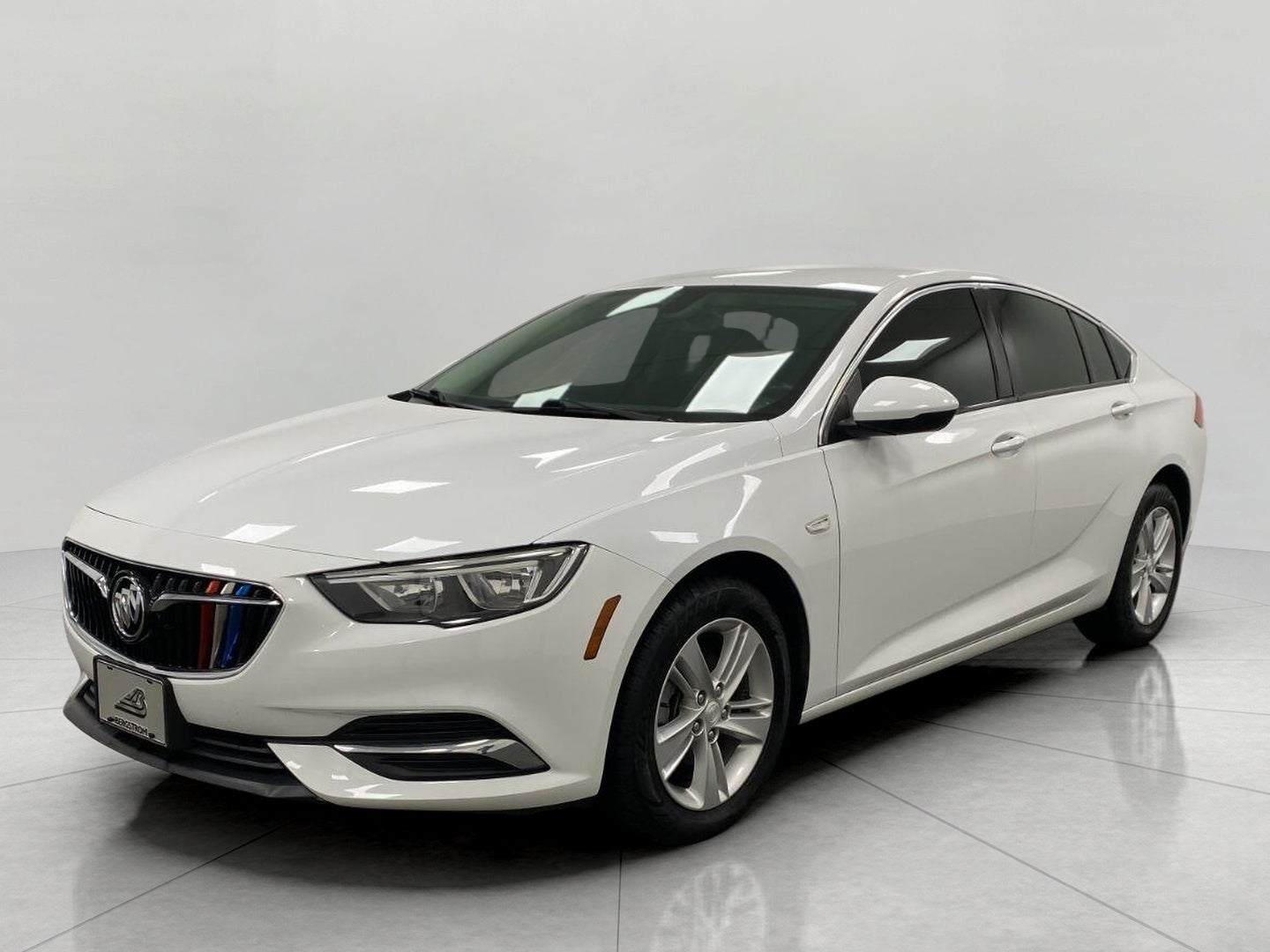 2019 Buick Regal Sportback 4dr Sdn Preferred FWD